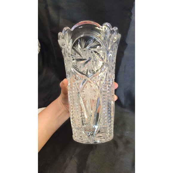 Beautiful Vintage Pinwheel Bohemian Crystal Vase 8” - Picture 6 of 10